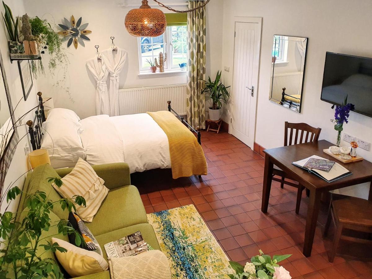 The Walnut, Meopham - A Private Retreat Rural Location Villa Exteriör bild